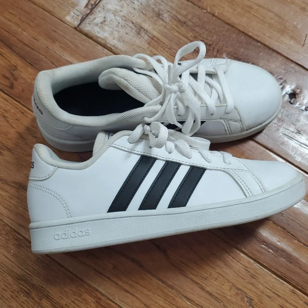 Adidas Grand Court 2.0 White and Black Sneakers